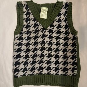 Never worn Kids Houndstooth Sweater Vest - Green and Black